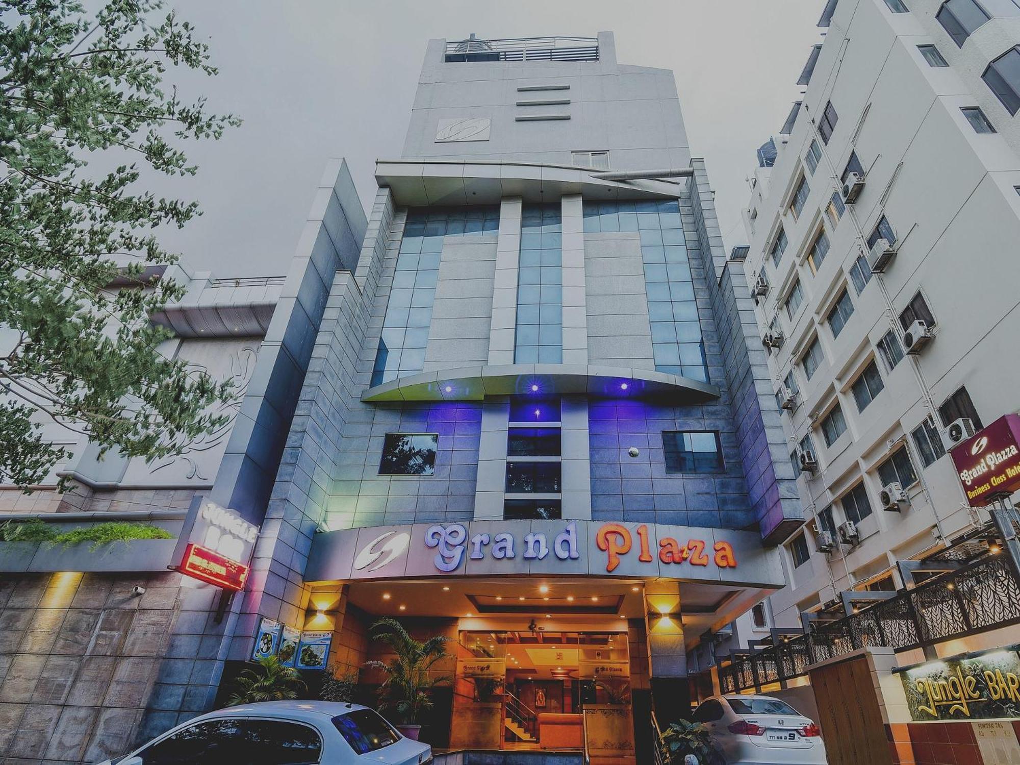 Hotel Super Capital O Grand Plaza à Coimbatore Extérieur photo