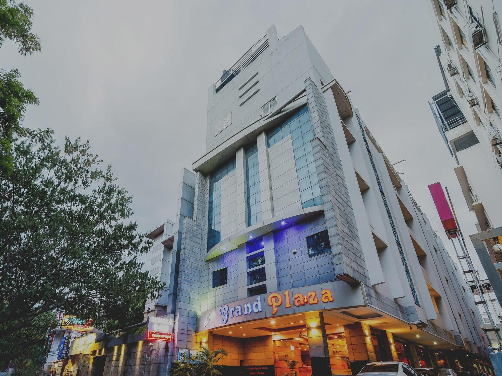 Hotel Super Capital O Grand Plaza à Coimbatore Extérieur photo