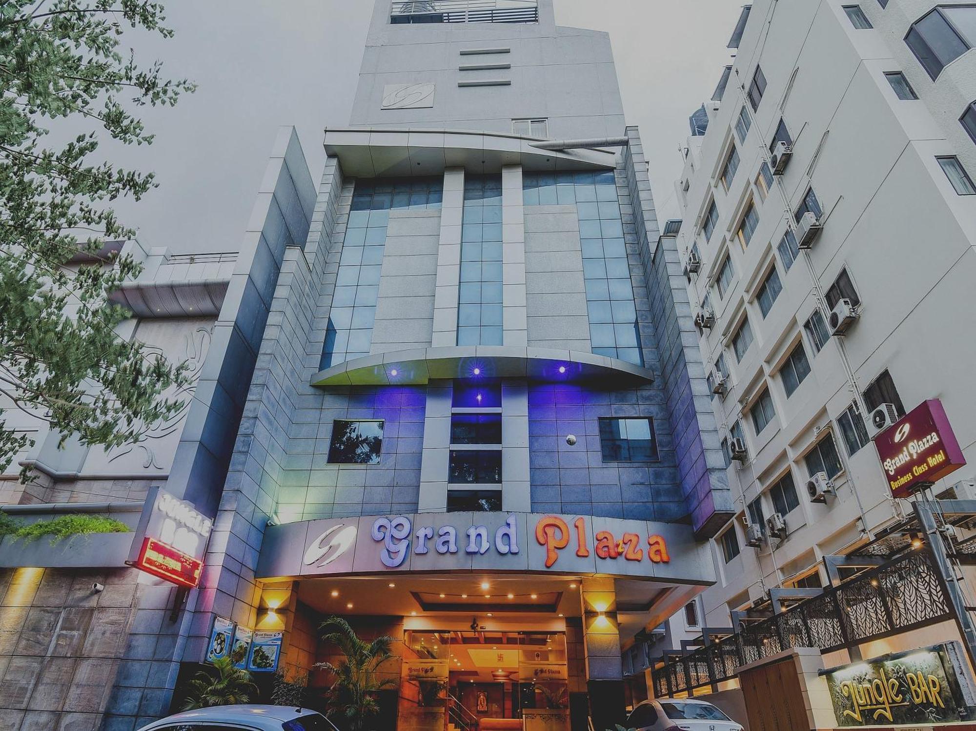 Hotel Super Capital O Grand Plaza à Coimbatore Extérieur photo