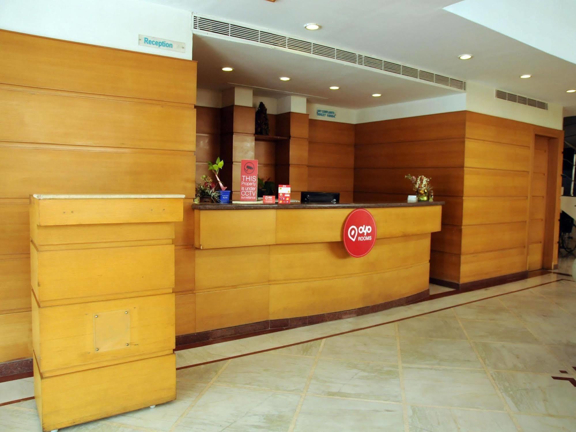 Hotel Super Capital O Grand Plaza à Coimbatore Extérieur photo